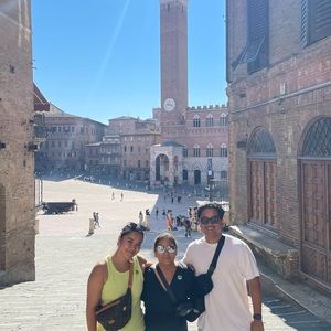 Meet your Posher, Zandra